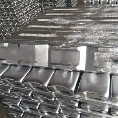 AL 3003 5454 प्राइमरी बिलेट भूल गया A7 एल्युमीनियम 99.70A Al99.50